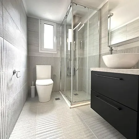 Athenian Cosy Gateaway *